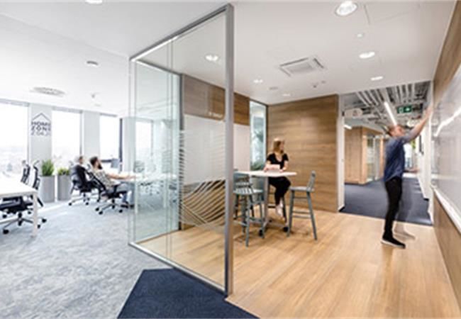 合肥科技公司办公室装修设计要从多维度去塑造办公空间